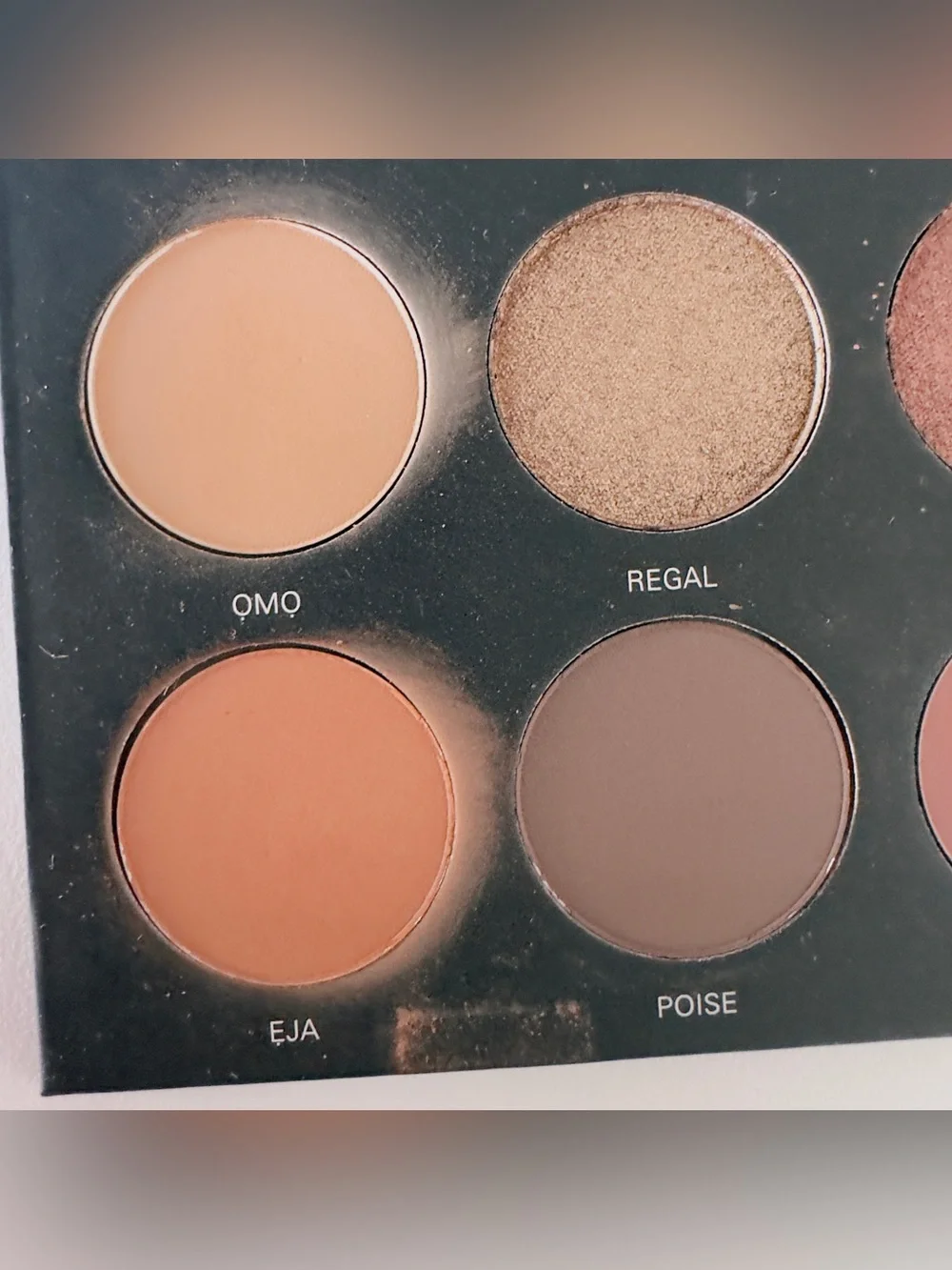 UOMA Beauty Black Magic Eyeshadow Palette - Poise